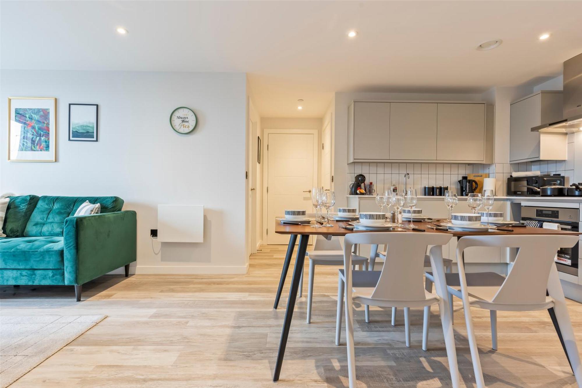 Meadow Haven - Monthly - On Street Parking & Netflix